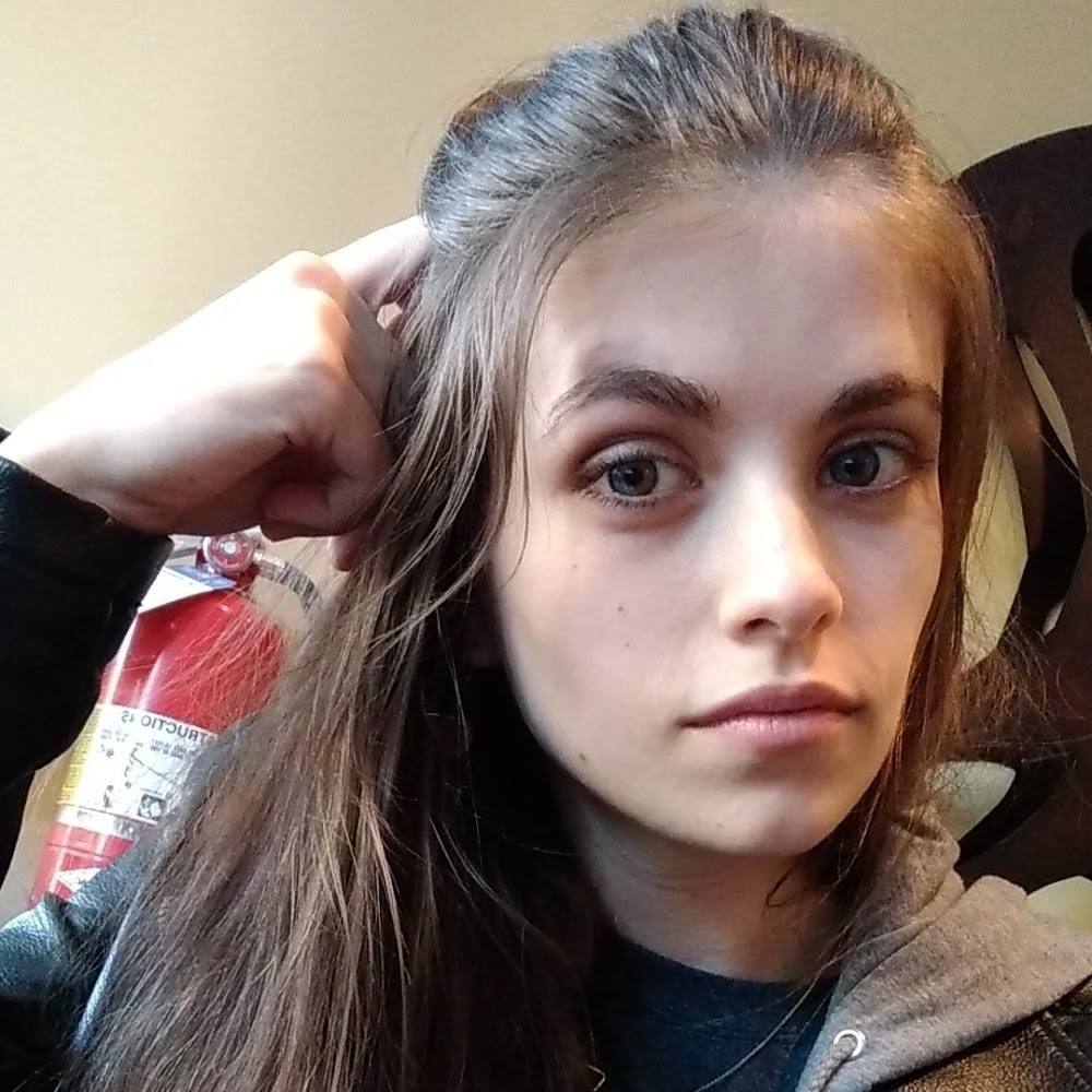 Meet your Posher, Hannah